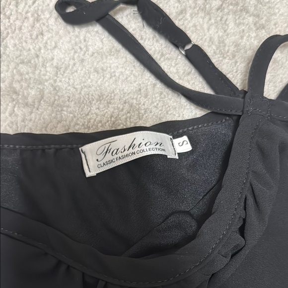 Chic Black Off-Shoulder Long Sleeve Blouse - Picture 2 of 2